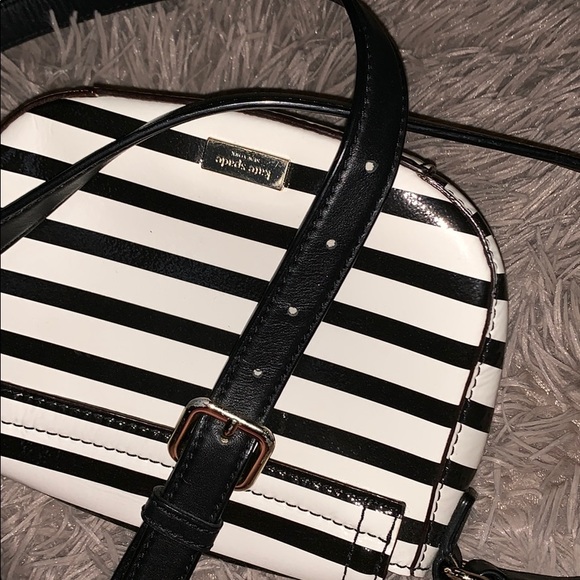 Kate spade crossbody - Picture 3 of 5
